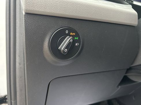 Used 2024 Volkswagen Taos S image 15