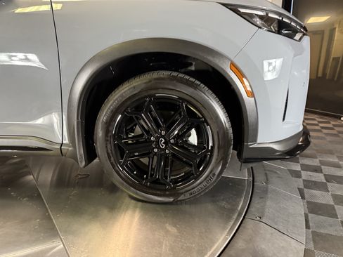 Certified 2026 INFINITI QX60 Sport AWD/4WD image 9