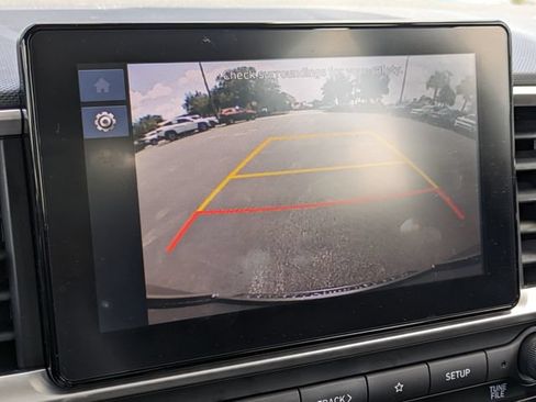 Used 2026 Hyundai Venue SEL FWD image 29