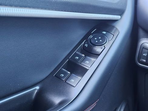 Used 2025 Ford Explorer ST-Line image 16