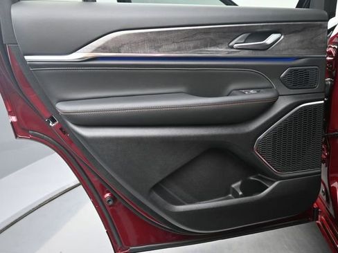 New 2025 Jeep Grand Cherokee L Overland w/ Trailer Tow Package image 14