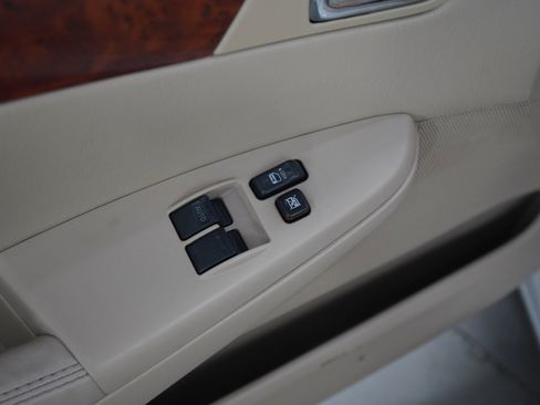 Used 2006 Toyota Solara SE FWD image 16