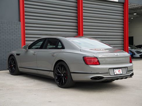 Used 2023 Bentley Flying Spur Azure AWD/4WD image 10