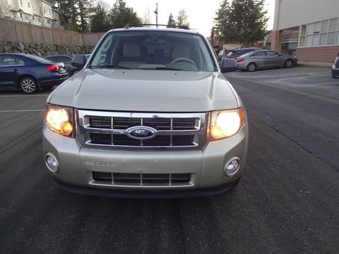 Used 2012 Ford Escape XLT image 7