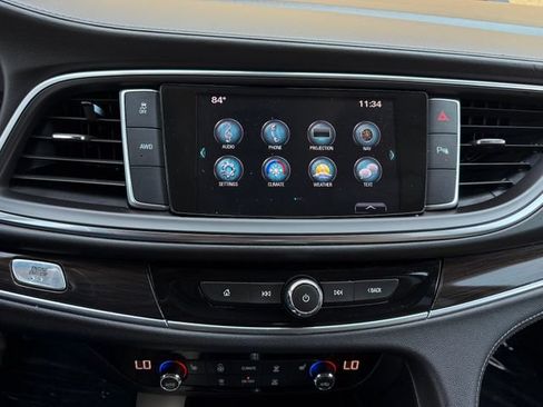 Used 2019 Buick Enclave Essence AWD/4WD image 10