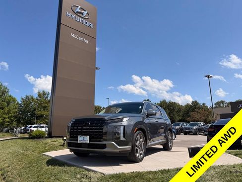 Used 2024 Hyundai Palisade Limited AWD/4WD image 1