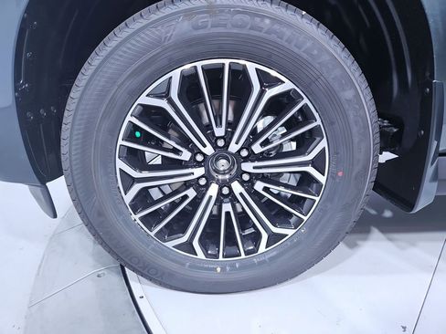 New 2026 Nissan Armada SL w/ Captain's Chari Seat Package AWD/4WD image 26