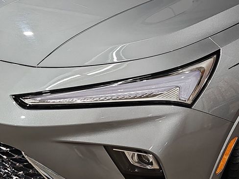 Certified 2024 Buick Envista Avenir image 37