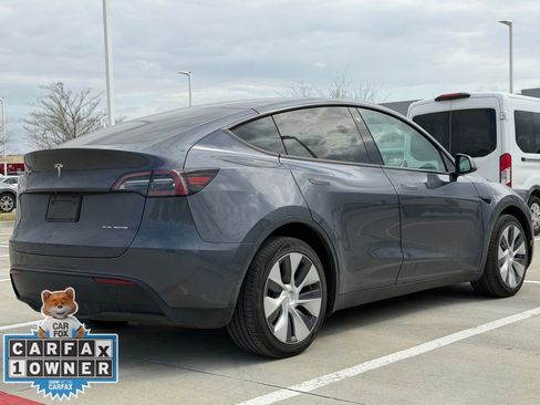 Used 2023 Tesla Model Y Long Range image 18