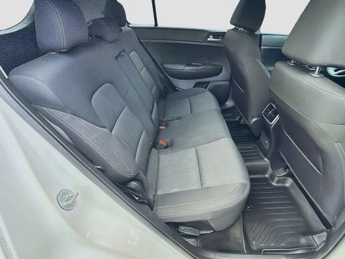Used 2021 Kia Sportage LX FWD image 28