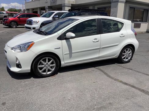 Used 2012 Toyota Prius C Four FWD image 17