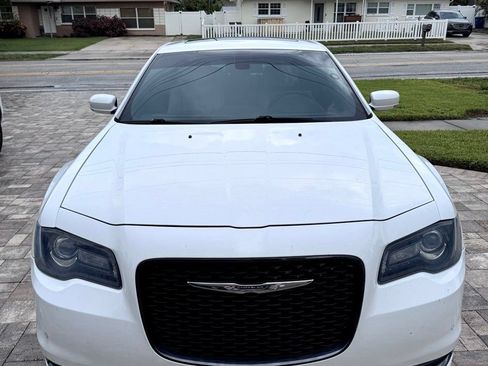 Used 2017 Chrysler 300 S w/ 300S Premium Group RWD image 1