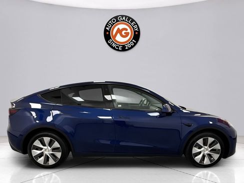 Used 2023 Tesla Model Y Long Range image 8
