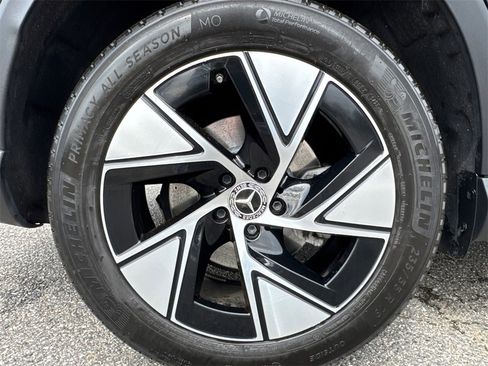 Used 2024 Mercedes-Benz GLC 300 4MATIC image 19