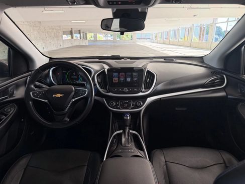 Used 2016 Chevrolet Volt LT w/ Comfort Package FWD image 22