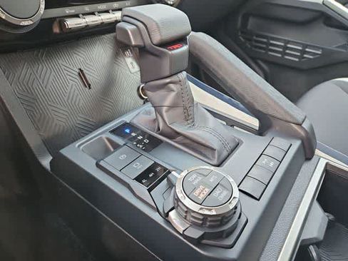 Used 2026 Toyota Tacoma TRD Off-Road AWD/4WD image 25