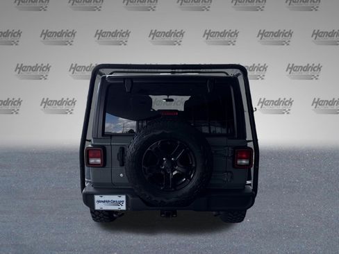 Used 2018 Jeep Wrangler Unlimited Sport S image 8