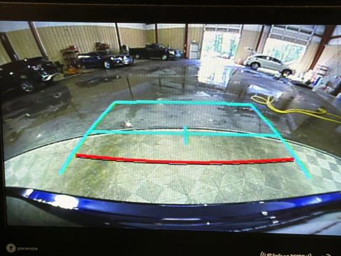 Used 2021 Toyota Highlander XLE FWD image 31