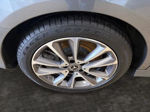 Used 2019 Mercedes-Benz E 450 4MATIC Sedan image 42
