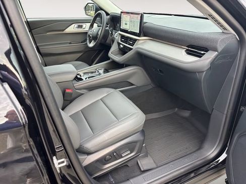 New 2026 Ford Explorer Active w/ Active Comfort Package AWD/4WD image 15