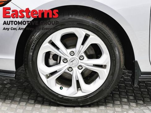 Used 2025 Honda Accord LX image 27