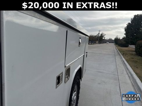 Used 2024 RAM 3500 Tradesman w/ Chrome Appearance Group image 14