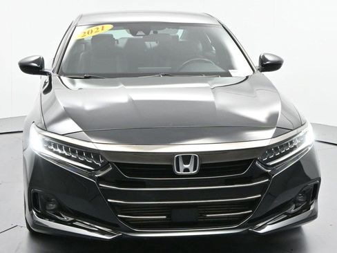 Used 2021 Honda Accord Sport image 2