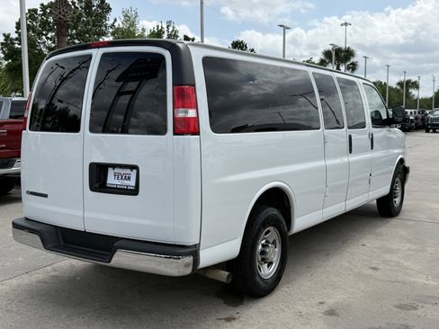 Used 2024 Chevrolet Express 3500 LT w/ LT Preferred Equipment Group image 5