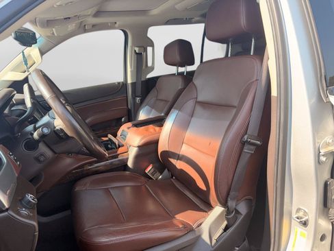 Used 2019 Chevrolet Tahoe Premier RWD image 9
