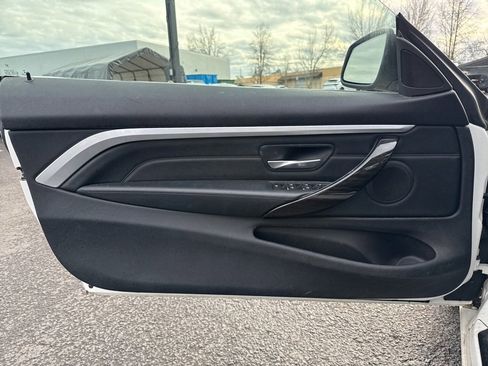Used 2018 BMW 430i Convertible image 11