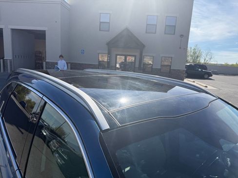 Used 2025 Kia Sorento EX w/ EX Panoramic Sunroof Package image 10