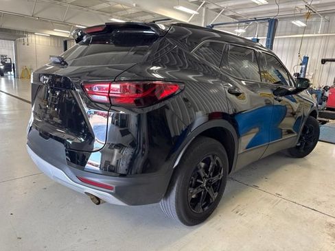 Used 2023 Chevrolet Blazer LT w/ Midnight/Sport Edition FWD image 12