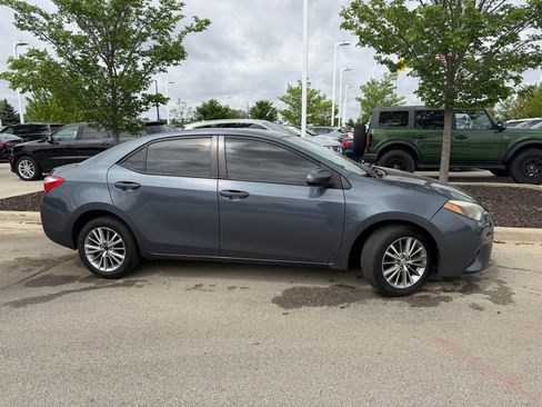 Used 2014 Toyota Corolla LE FWD image 3