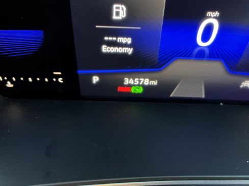 Certified 2022 Volkswagen Tiguan SE R-Line image 20