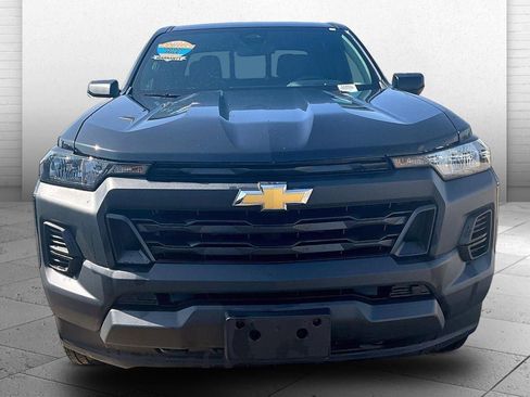 Used 2023 Chevrolet Colorado W/T w/ LPO, Pro Essentials Package AWD/4WD image 2