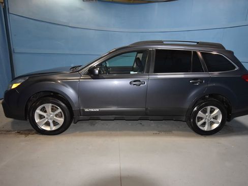 Used 2014 Subaru Outback 2.5i Limited w/ Moonroof Package image 25