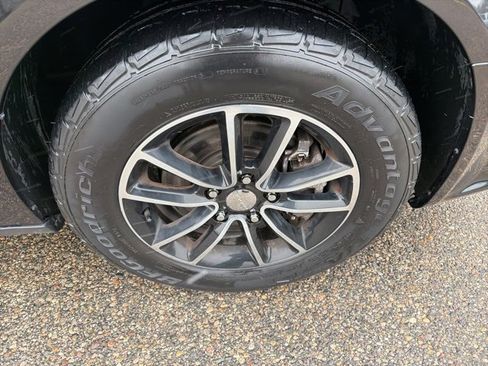 Used 2017 Dodge Grand Caravan GT image 5