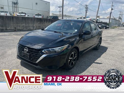 Used 2025 Nissan Sentra SV FWD image 1