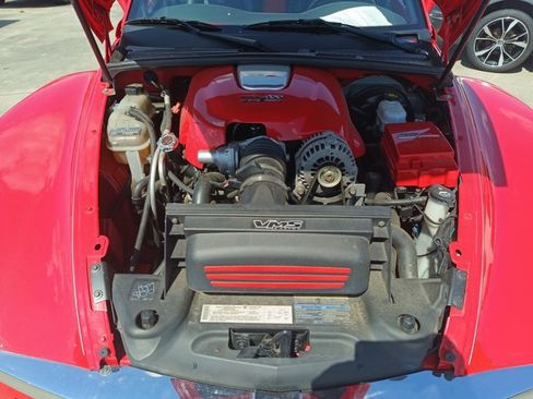 Used 2004 Chevrolet SSR w/ Preferred Equipment Group image 20