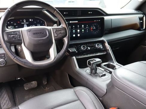 Used 2024 GMC Sierra 1500 Denali RWD image 5