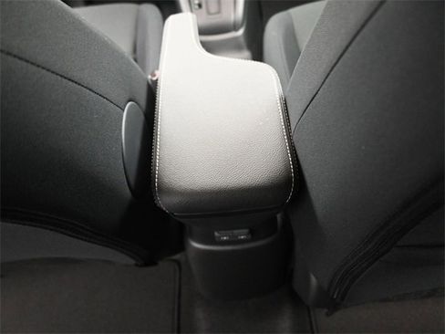 New 2025 Nissan Kicks Play S image 24