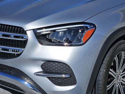 Certified 2025 Mercedes-Benz GLE 350 4MATIC image 9