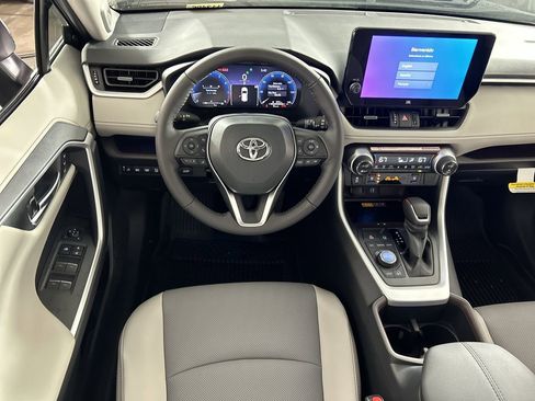 New 2025 Toyota RAV4 Limited image 21