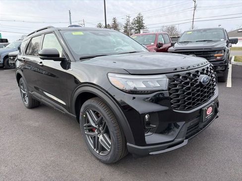 New 2026 Ford Explorer ST-Line image 1
