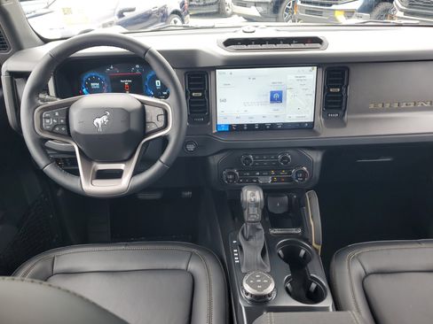 New 2026 Ford Bronco Badlands AWD/4WD image 13