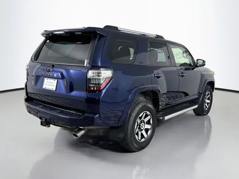 Used 2021 Toyota 4Runner SR5 Premium w/ Moonroof Package AWD/4WD image 7