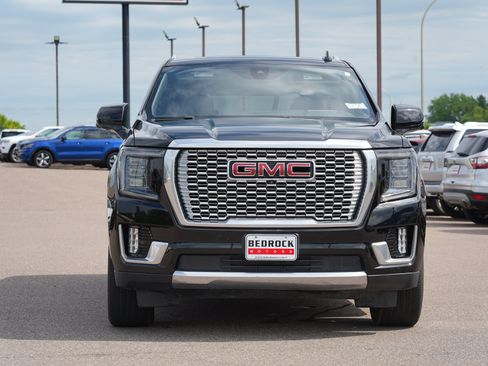 Used 2021 GMC Yukon Denali AWD/4WD image 8