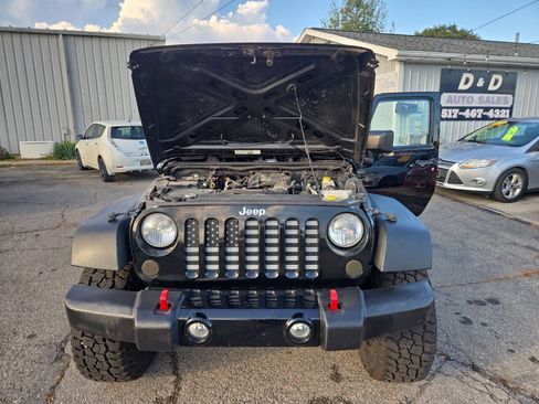 Used 2013 Jeep Wrangler Sport AWD/4WD image 31
