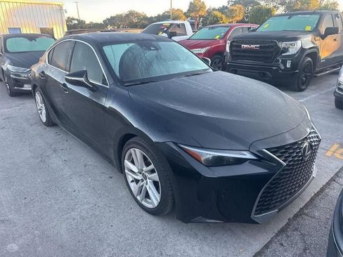 Used 2024 Lexus IS 300 w/ Comfort Package image 4