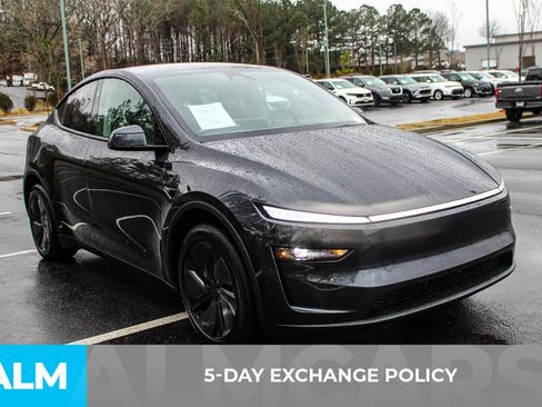 Used 2026 Tesla Model Y Long Range image 4